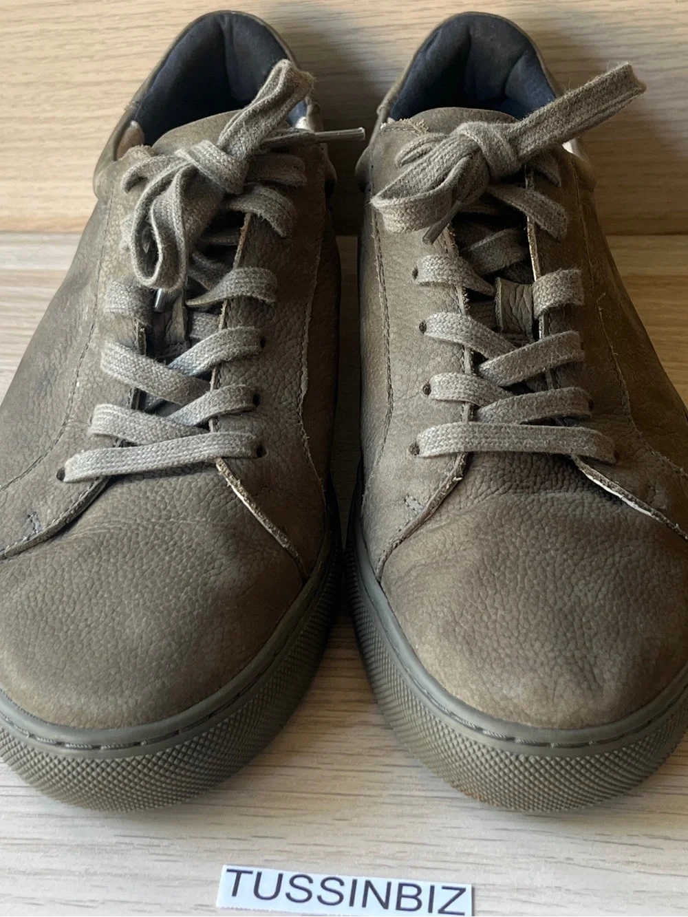 Banana Republic up grabs